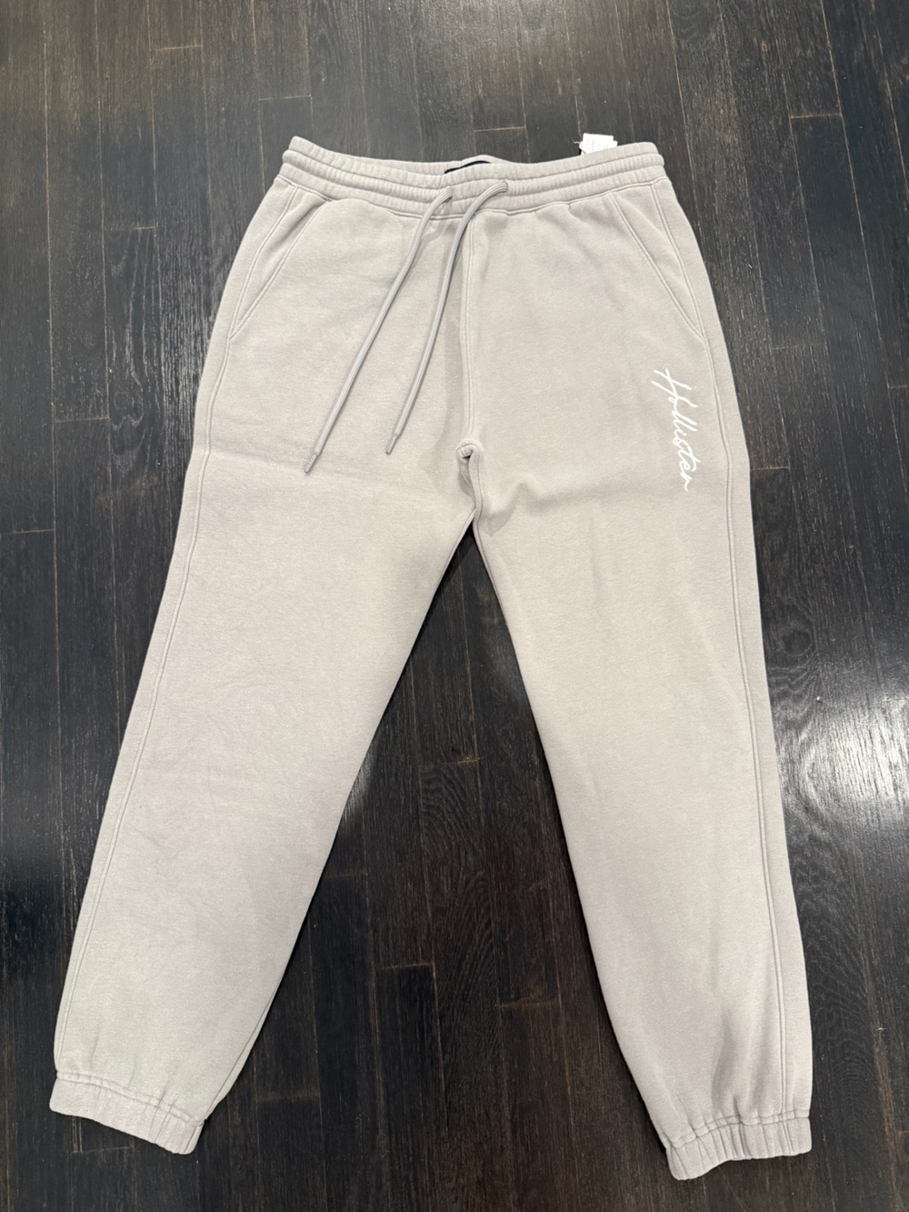 Hollister Men's Light Beige/Grey Drawstring Joggers